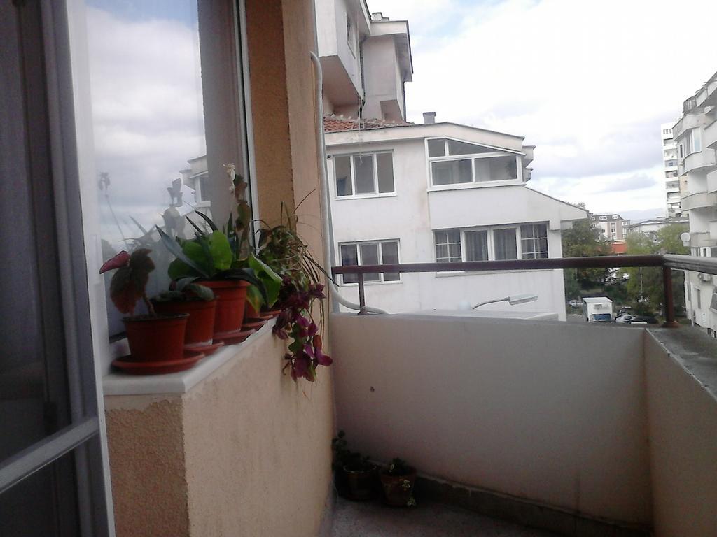 Luxury Apartment Lazur 2 Burgas Номер фото