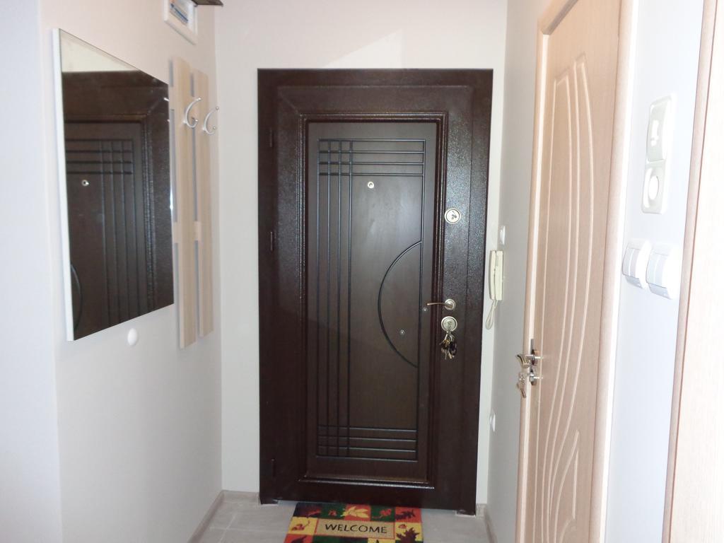 Luxury Apartment Lazur 2 Burgas Екстер'єр фото